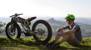 100/moto-parilla-carbon-ebike-1-672x372.jpg